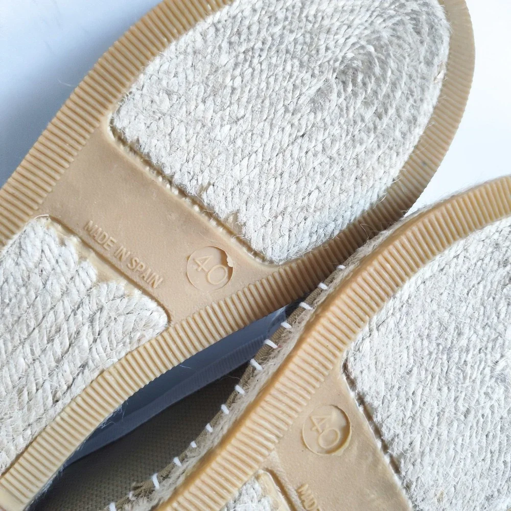 Andre Assous Flats Size 9.5 / 40 Espadrilles Hemp Canvas Beige Tan Vegan Slip On